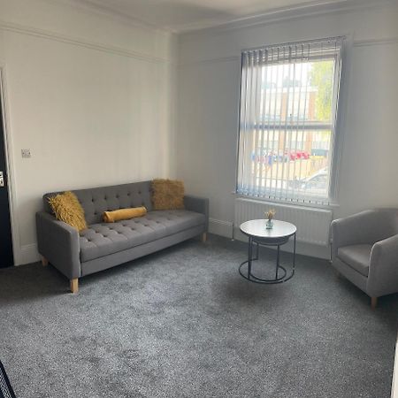New Apartment 3 Brentford Eksteriør bilde